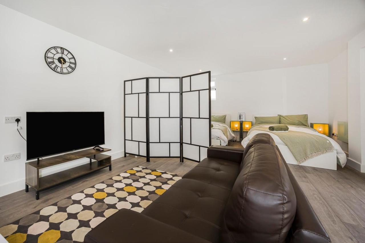 London Haven At Rutland House Apartment Ilford Bagian luar foto