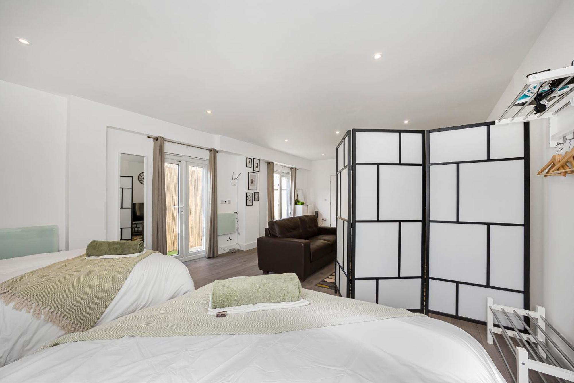 London Haven At Rutland House Apartment Ilford Bagian luar foto